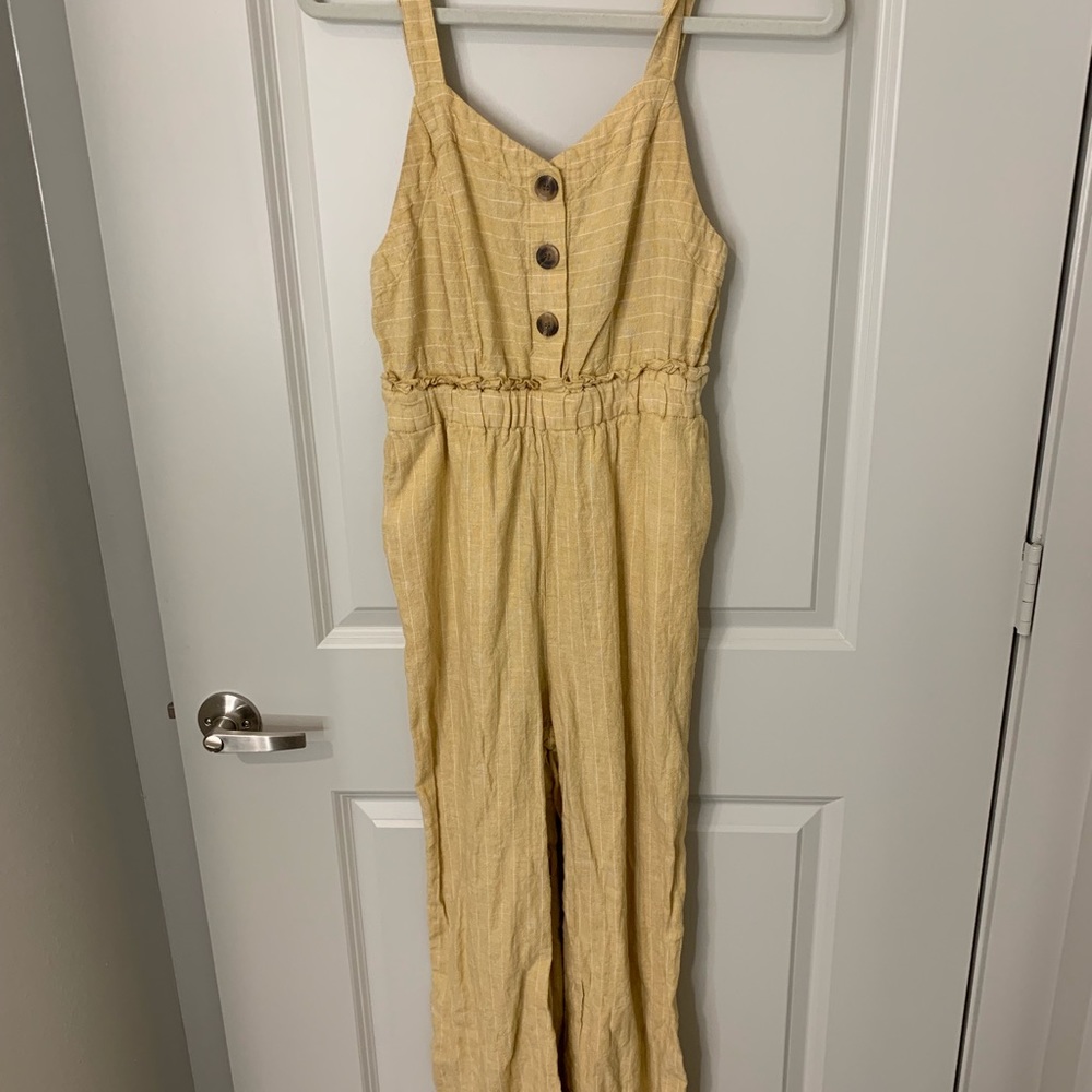 Yellow and white stripped jumper